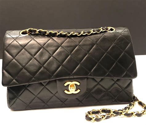 chanel classic flap bag vs reissue 2.55|chanel jumbo 2.55 shoulder bag.